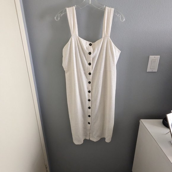 Texture & Thread Button-Front Tank Dress - Picture 3 of 6